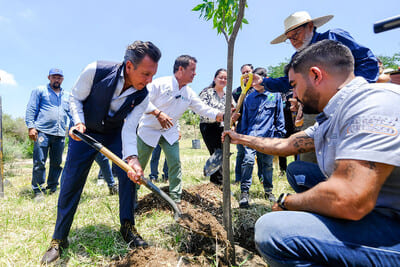 Encabeza Pablo Lemus, Gobernador de Jalisco, reforestación del Bosque Pedagógico del Agua Colomos III